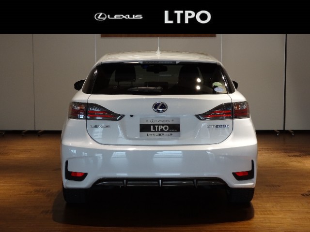 レクサス CT200h F SPORT
