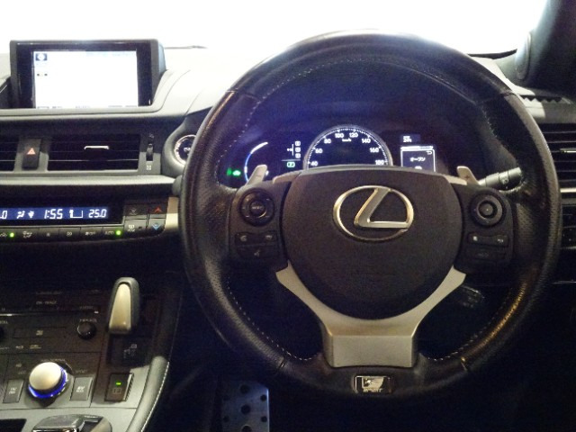 レクサス CT200h F SPORT