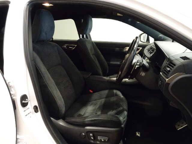 レクサス CT200h F SPORT