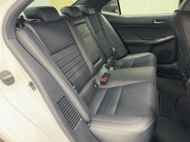 レクサス IS300h F SPORT