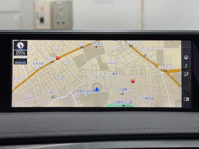 レクサス UX300e バージョンL