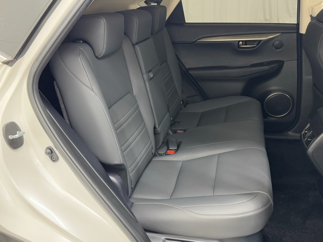 レクサス NX300h Iパッケージ