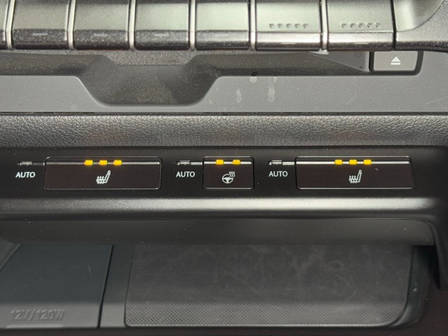 レクサス UX250h バージョンC