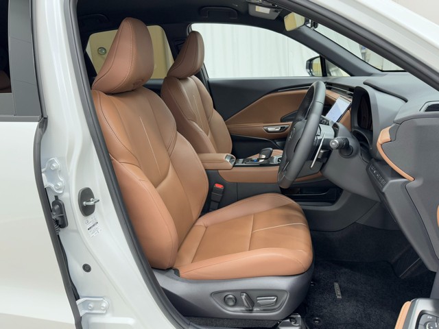 レクサス LBX Relax AWD