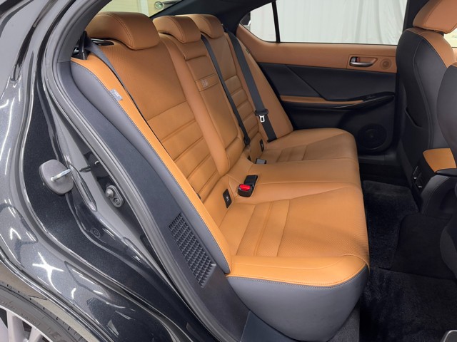 レクサス IS300h Ver-L