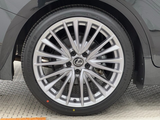 レクサス IS300h Ver-L