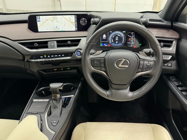 レクサス UX250h VER L