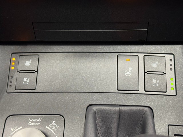 レクサス IS300h F SPORT