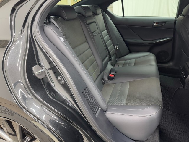 レクサス IS300h F SPORT