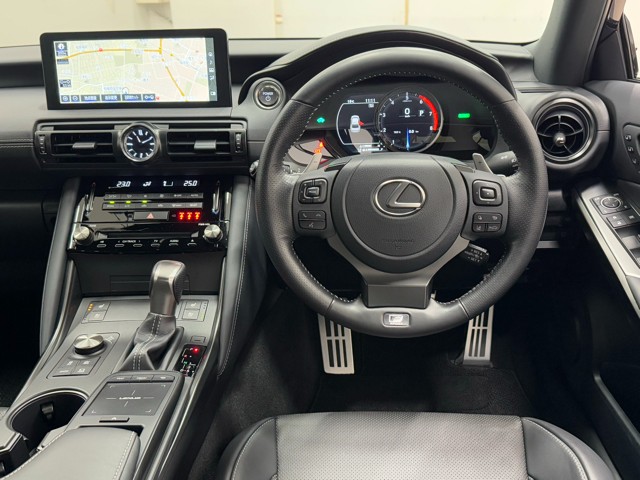 レクサス IS300h F SPORT