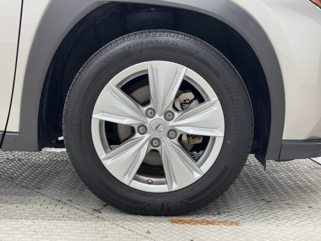 レクサス UX250h バージョンC