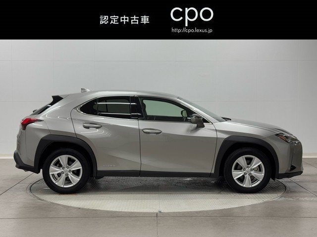レクサス UX250h バージョンC