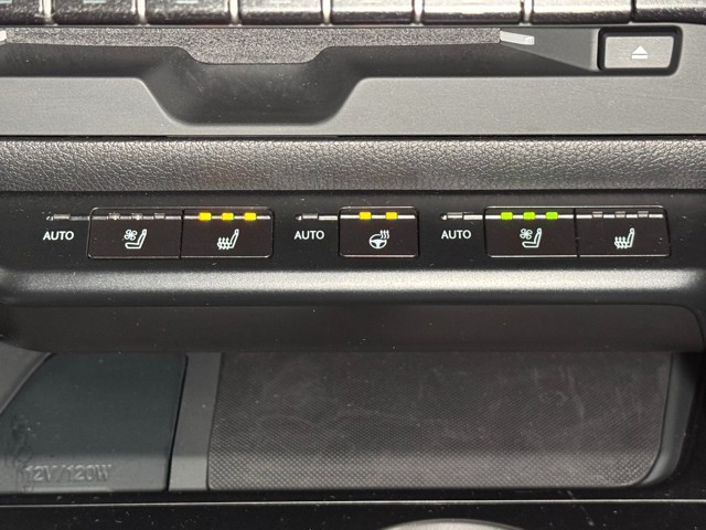 レクサス UX250h Fスポーツスタイルブル