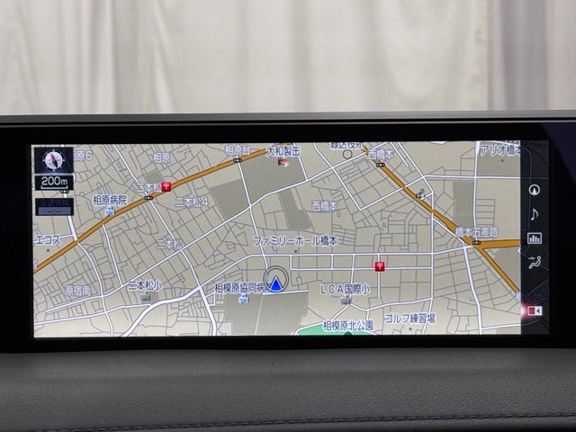 レクサス UX250h Fスポーツスタイルブル