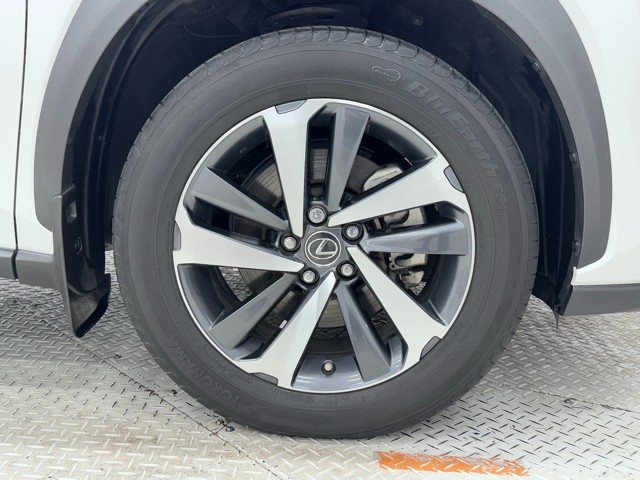 レクサス NX300h Iパッケージ
