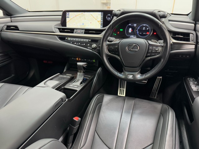 レクサス ES300h Fスポーツ