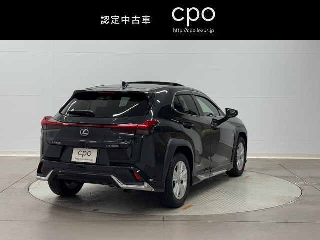 レクサス UX250h バージョンC
