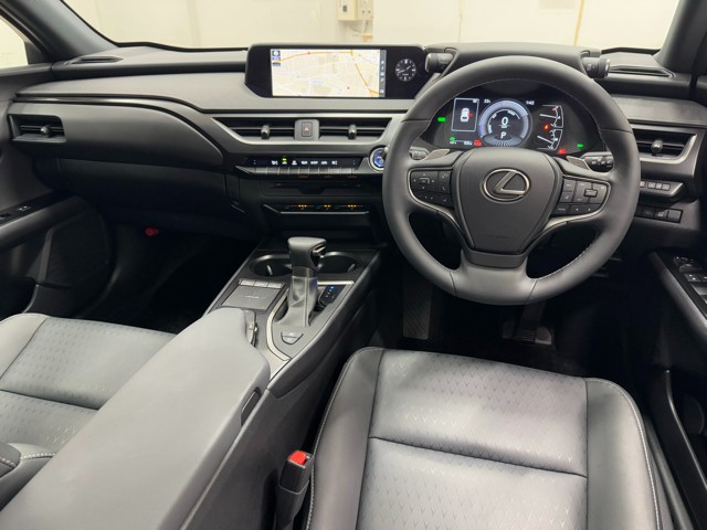 レクサス UX250h バージョンC