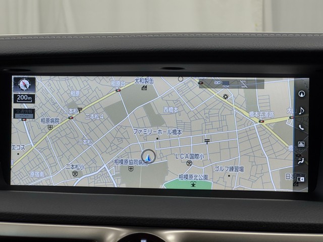 ワイド画面で情報が見やすいナビゲーション。