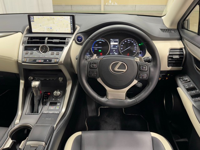 レクサス NX300h ブラックシークエンス