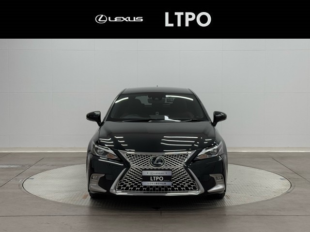 レクサス CT200hチェリッシュドツーリング