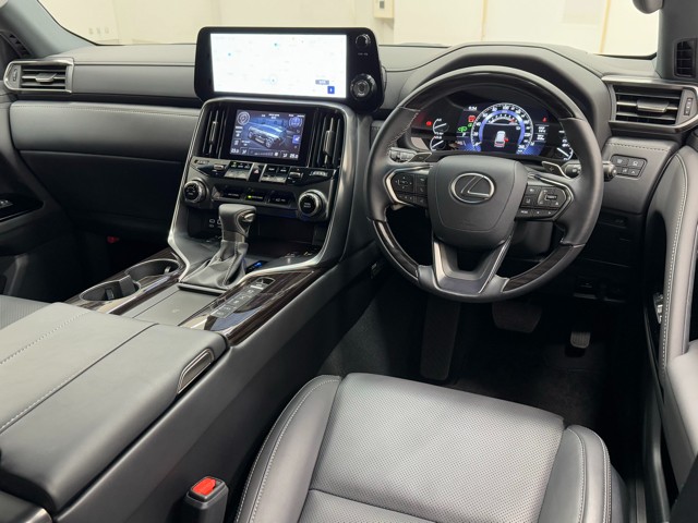 レクサス LX600