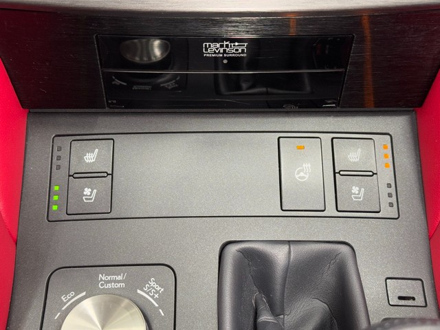 レクサス RC300 FSPORT