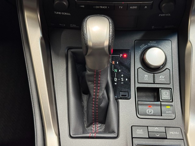 レクサス NX300h F Sport