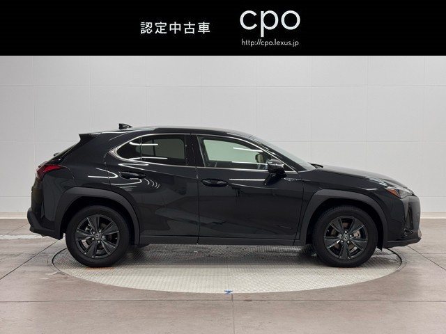レクサス UX250h バージョンC