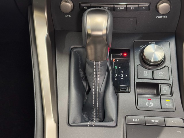 レクサス NX300h VER-L