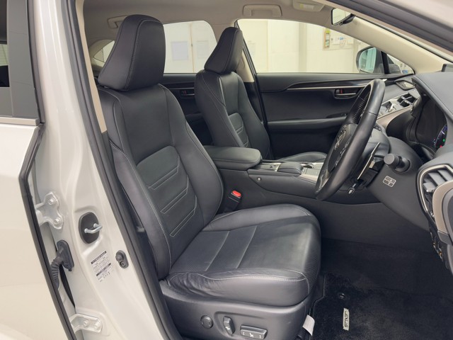 レクサス NX300h NER-L