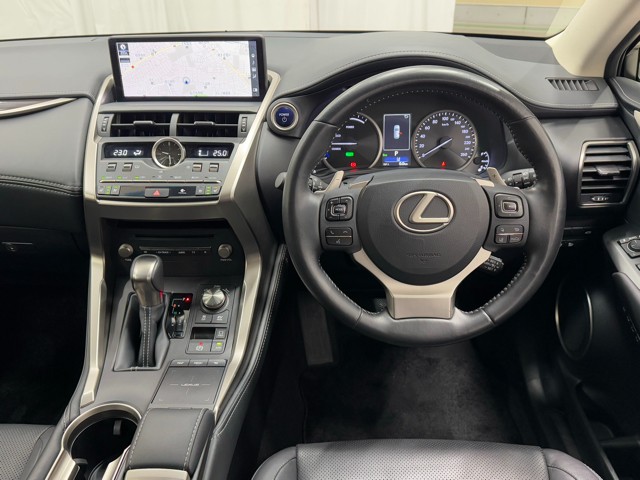レクサス NX300h NER-L