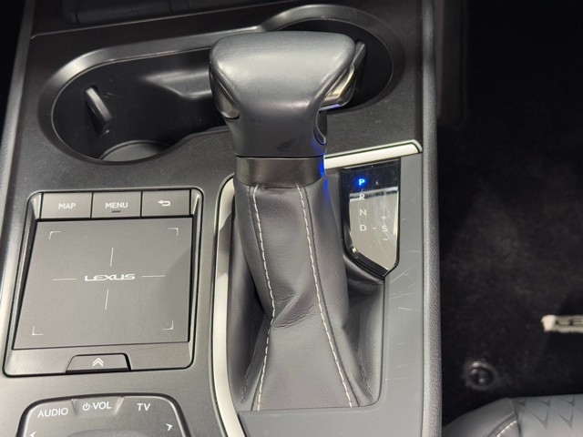 レクサス UX250h バージョンC