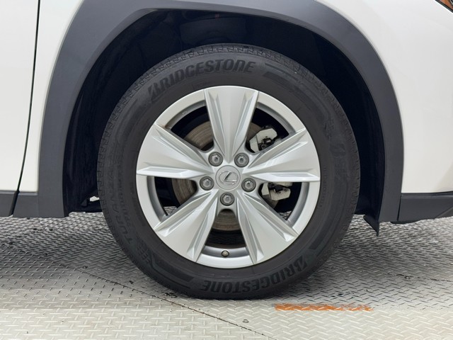 レクサス UX250h バージョンC