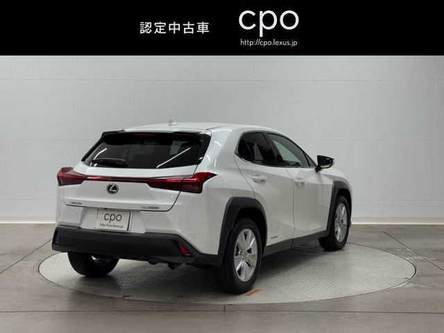 レクサス UX250h バージョンC