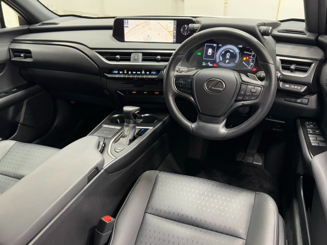 レクサス UX250h バージョンC