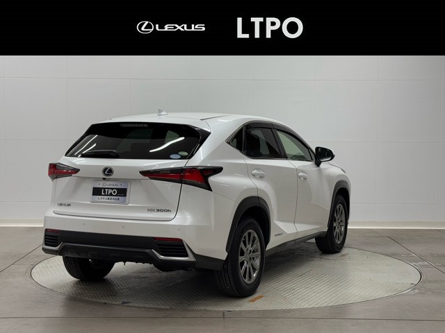 レクサス NX300h Iパッケージ