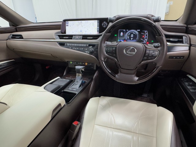 レクサス ES300h バージョンL