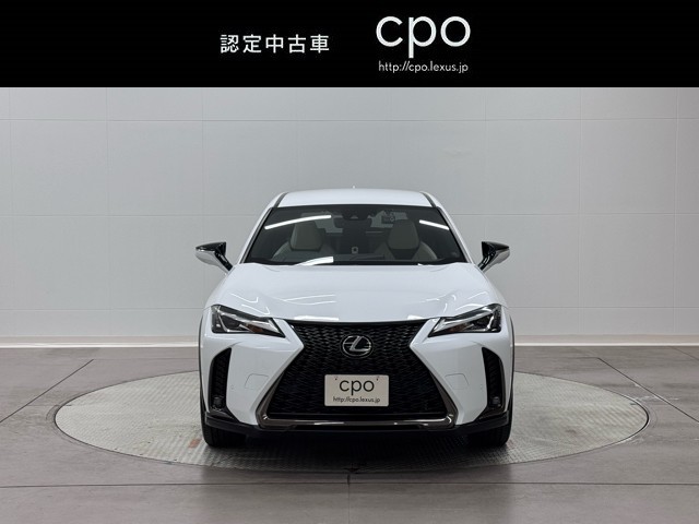レクサス UX200 Fスポーツ