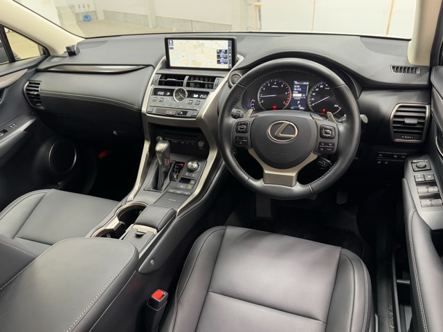 レクサス NX300 Iパッケージ