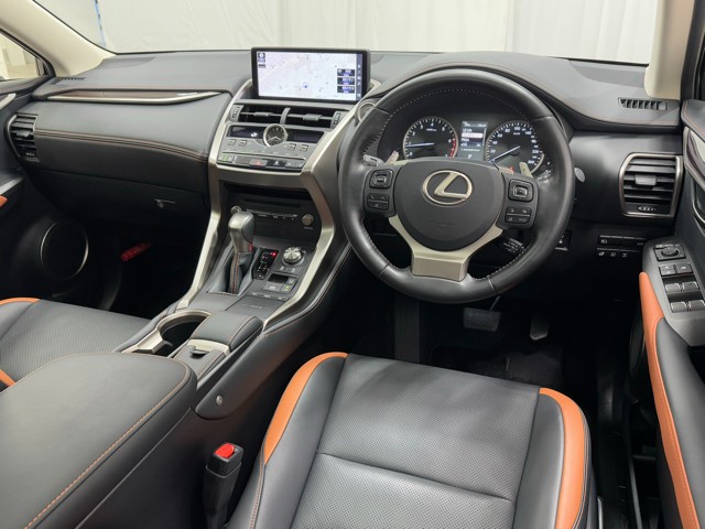 レクサス NX300 バージョンL