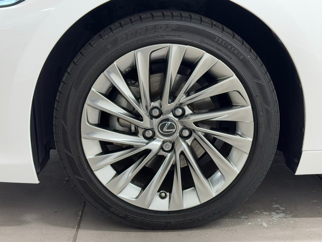 レクサス ES300h バージョンL