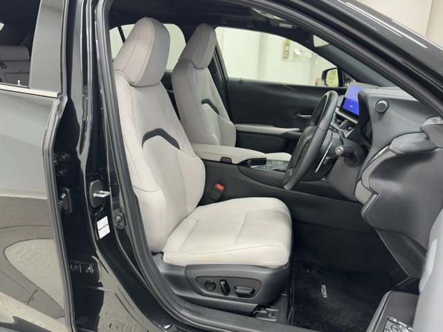 レクサス UX250h バージョンC