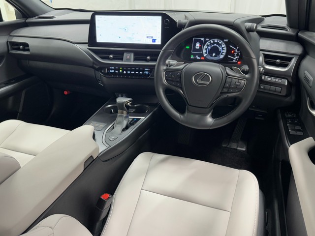 レクサス UX250h バージョンC