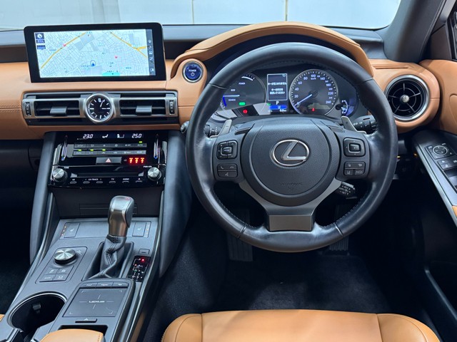 レクサス IS300h