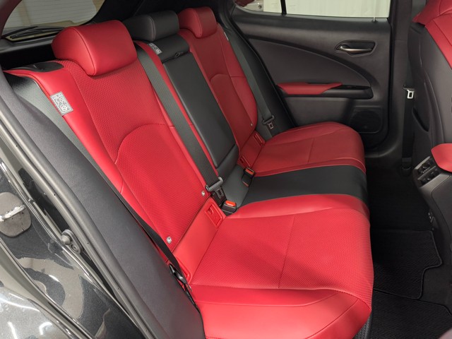 レクサス UX250h Fスポーツ