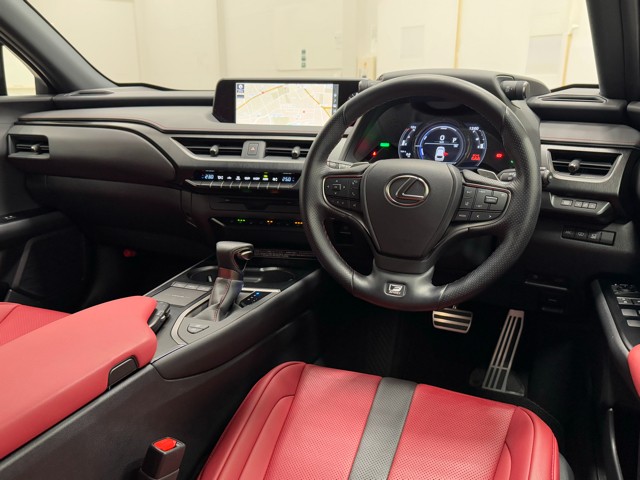 レクサス UX250h Fスポーツ