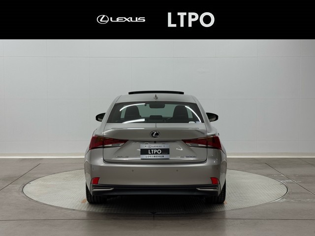 レクサス IS300h F SPORT