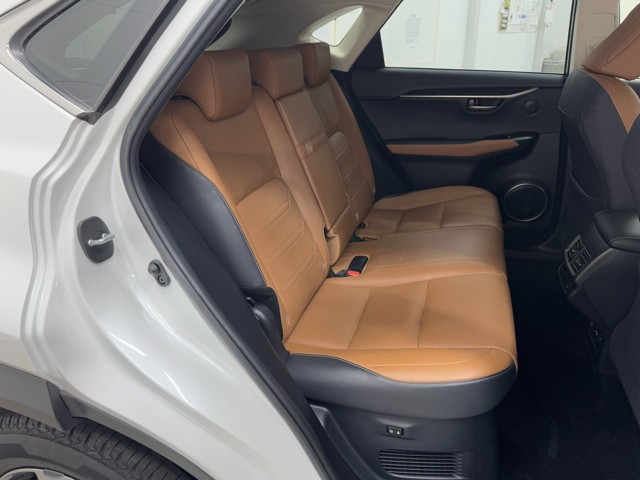 レクサス NX300h VersionL