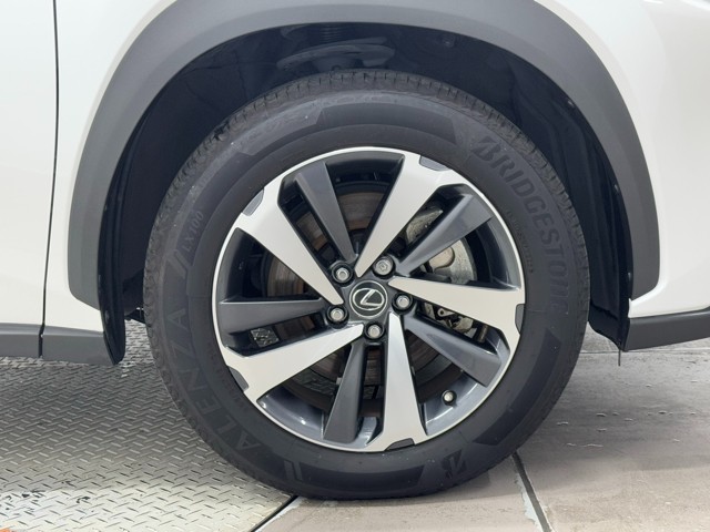 レクサス NX300h VersionL